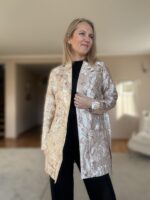 Cardigan With A Luxurious Sheen - Image 5