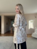 Cardigan With A Luxurious Sheen - Image 3