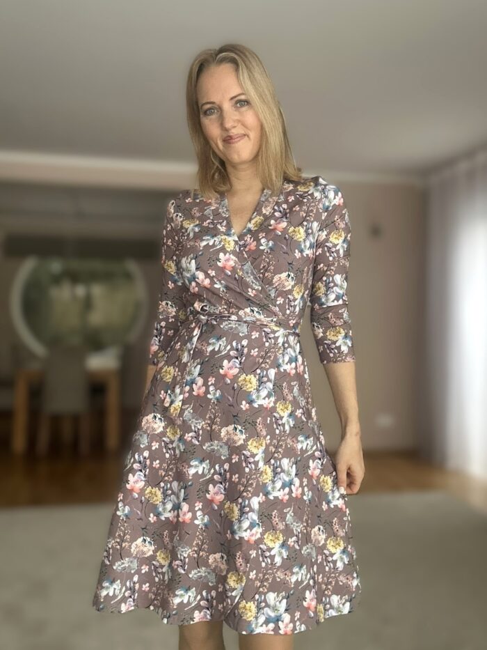 Hõlmikkleit Lilled kreem - Image 1