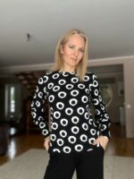 Must ringidega pluus kroogitud varrukaga - Image 2