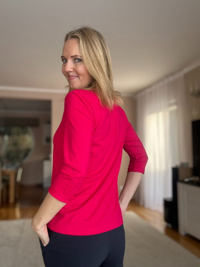 Vaarikapunane pluus luksuslikust kangast - Image 4