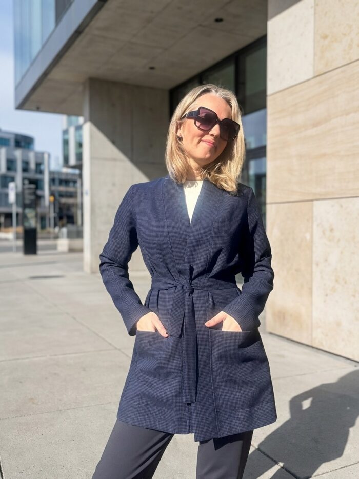 Tumesinine peenvillaga kardigan - Image 3