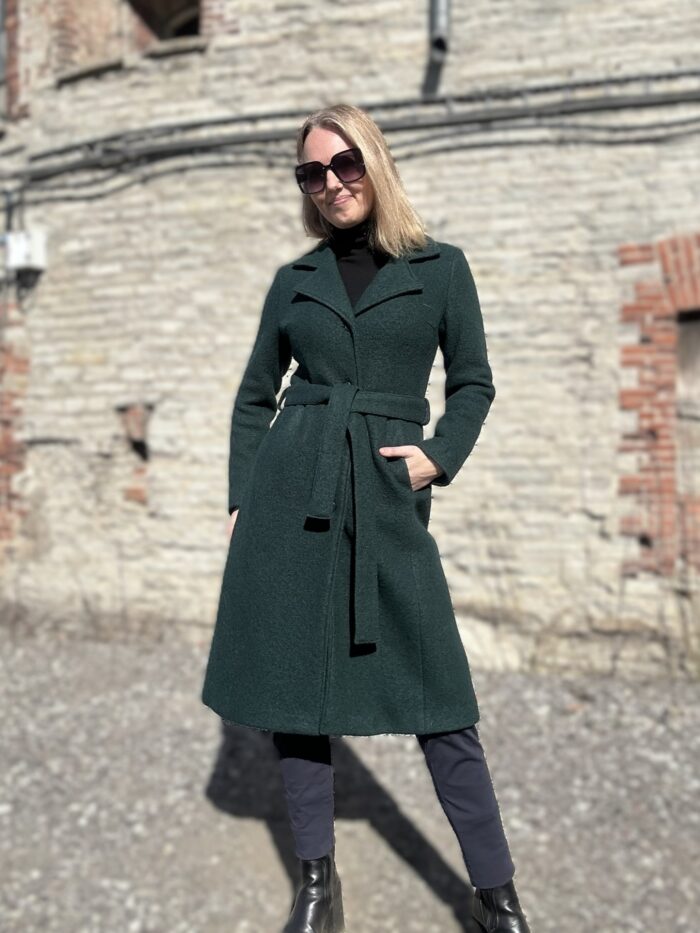 MADE TO ORDER! Coat Green, 100% Wool - Image 3