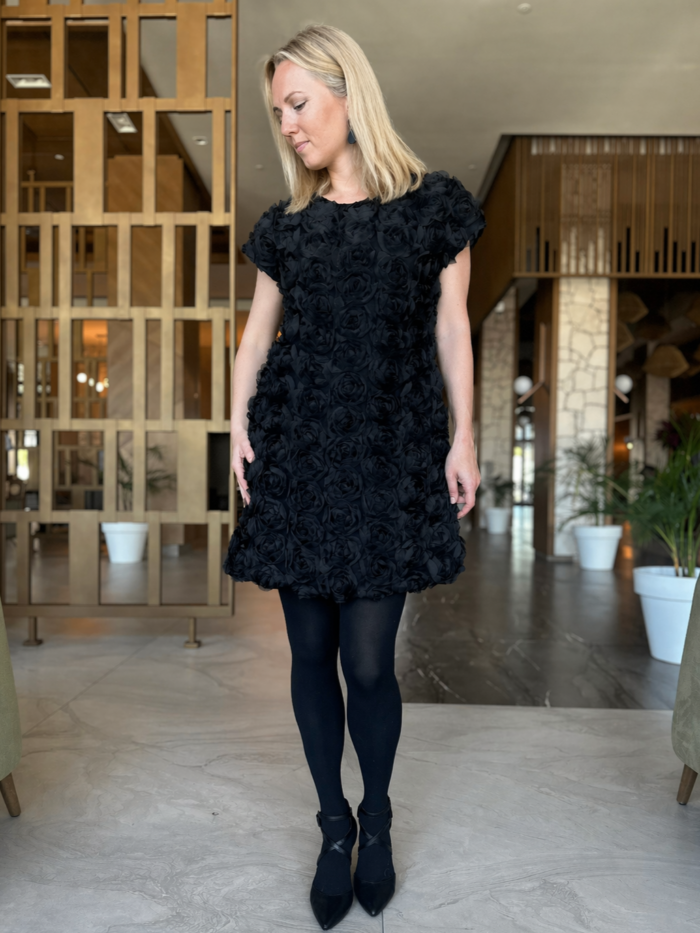 Roosiõite kleit must - Image 4