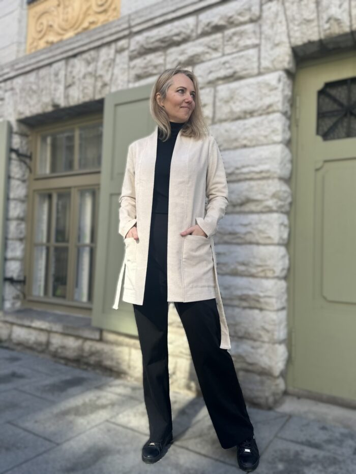 Kreemikas velvet kardigan - Image 3