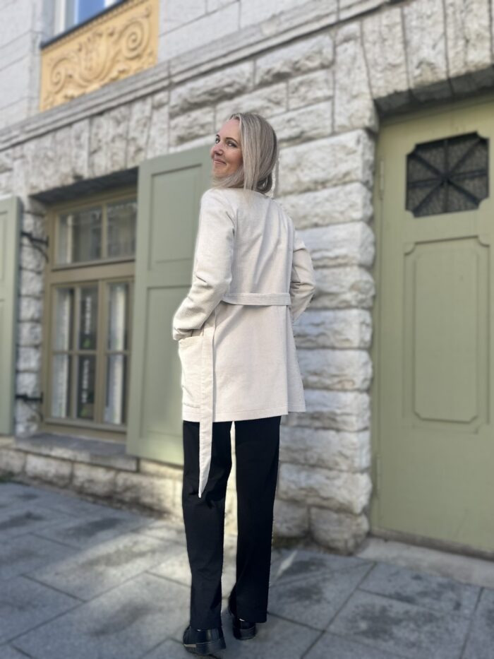 Kreemikas velvet kardigan - Image 4